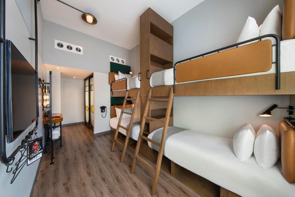 Moxy NYC Lower East Side - 