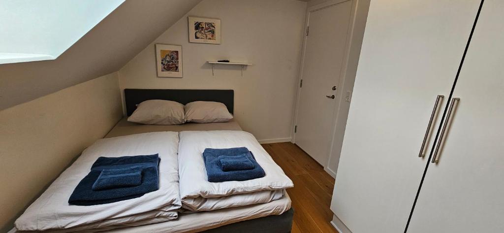 Postel nebo postele na pokoji v ubytování Olsson B&B