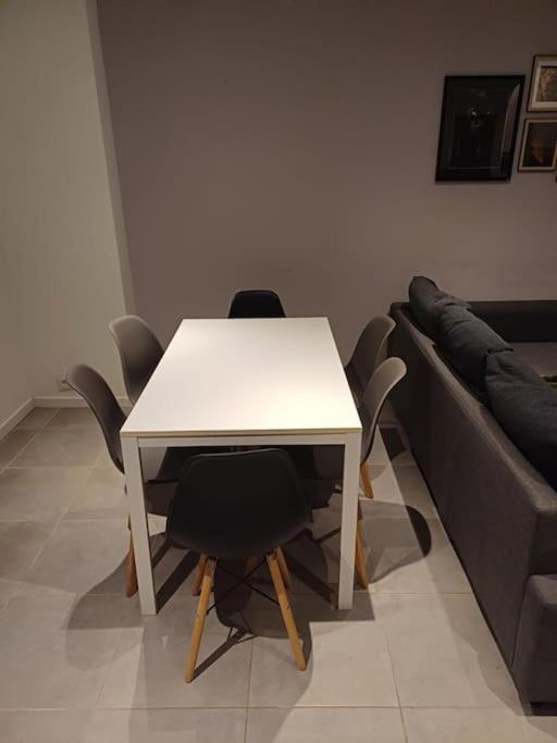 Entire house with arcade machine in a private backyard, 3 bedrooms, 1 bathroom, 1 leaving room with convertible sofa and open kitchen – photo 15