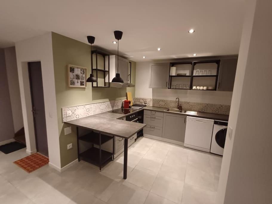 Entire house with arcade machine in a private backyard, 3 bedrooms, 1 bathroom, 1 leaving room with convertible sofa and open kitchen – photo 24