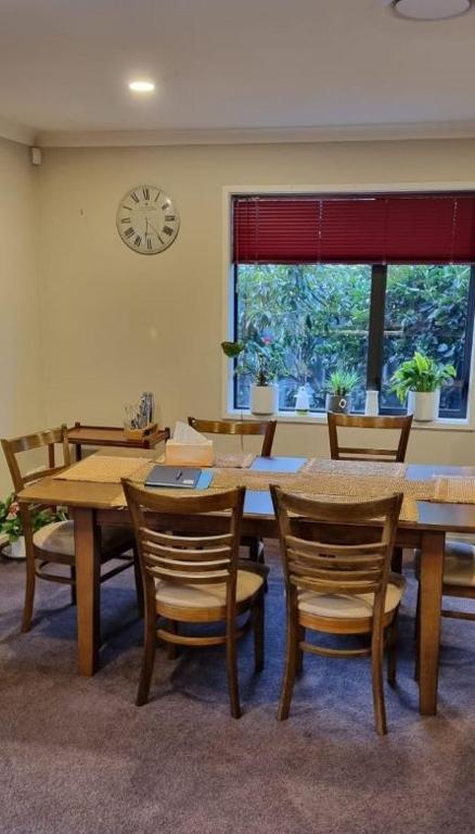 The Best Place - Frimley - Resim 5