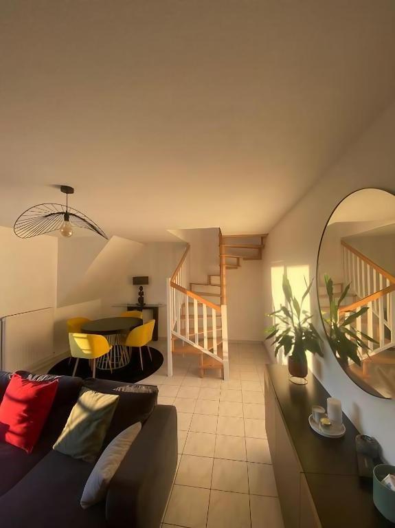 Superbe Duplex proche Centre ville Parking gratuit – photo 2