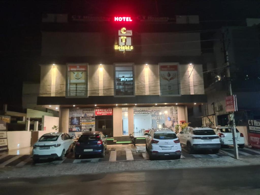 Fotografie z fotogalerie ubytování C T Heights Inn v destinaci Bharatpur