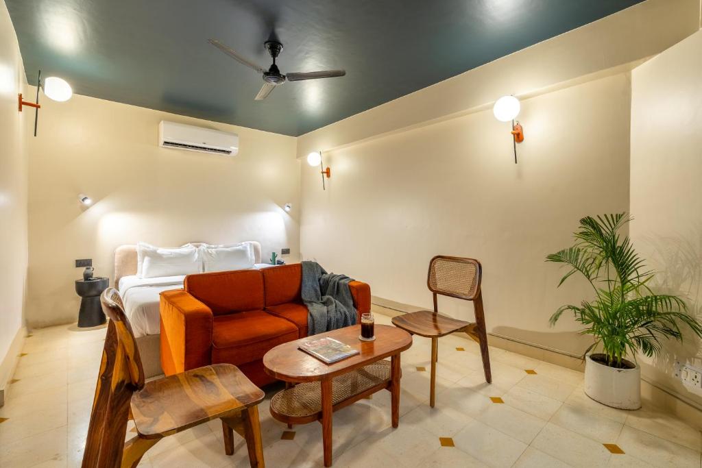 Area soggiorno di Minimalist One Hauz Khas Village