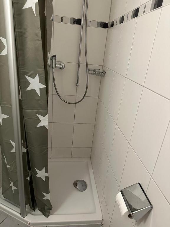 Studio 102 - Riverside - Resim 7