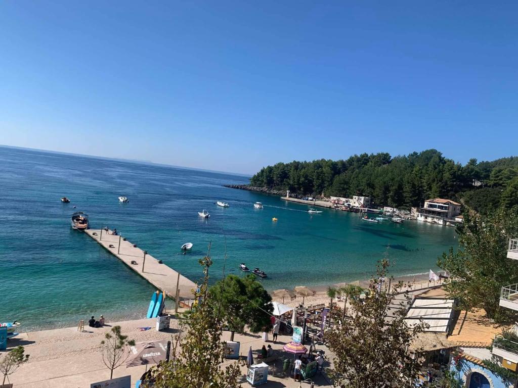 Galeriebild der Unterkunft Sulaj Sea View 1 in Himarë