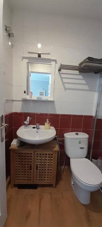 Kúpeľňa v ubytovaní Estudio central en zona petonal y cerca a la playa