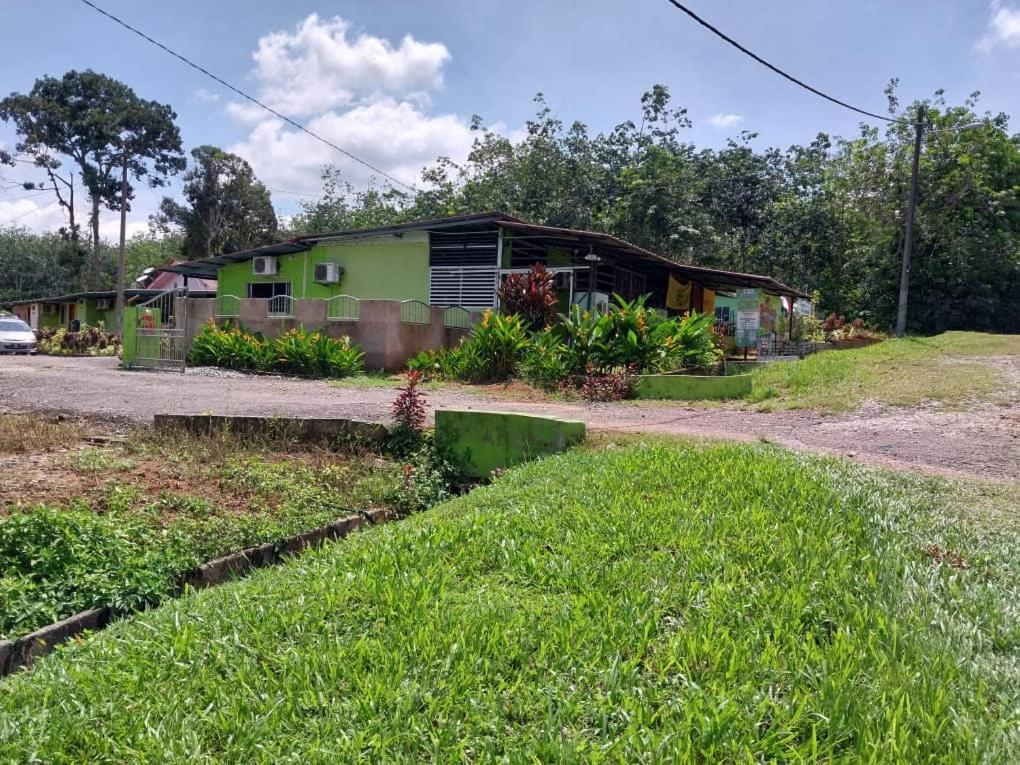 Zahrada ubytování CHALET WARISAN SINERGI