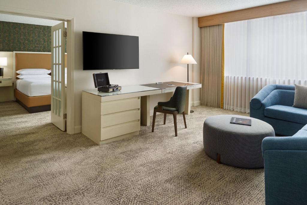 Sheraton Grand Nashville Downtown - Executive Suite, 1 King