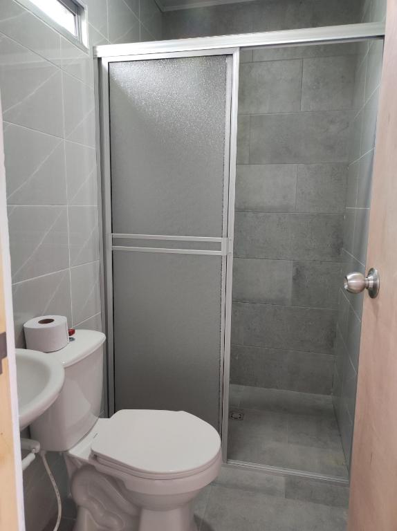 Koupelna v ubytování Apartamentos Villa Leonor
