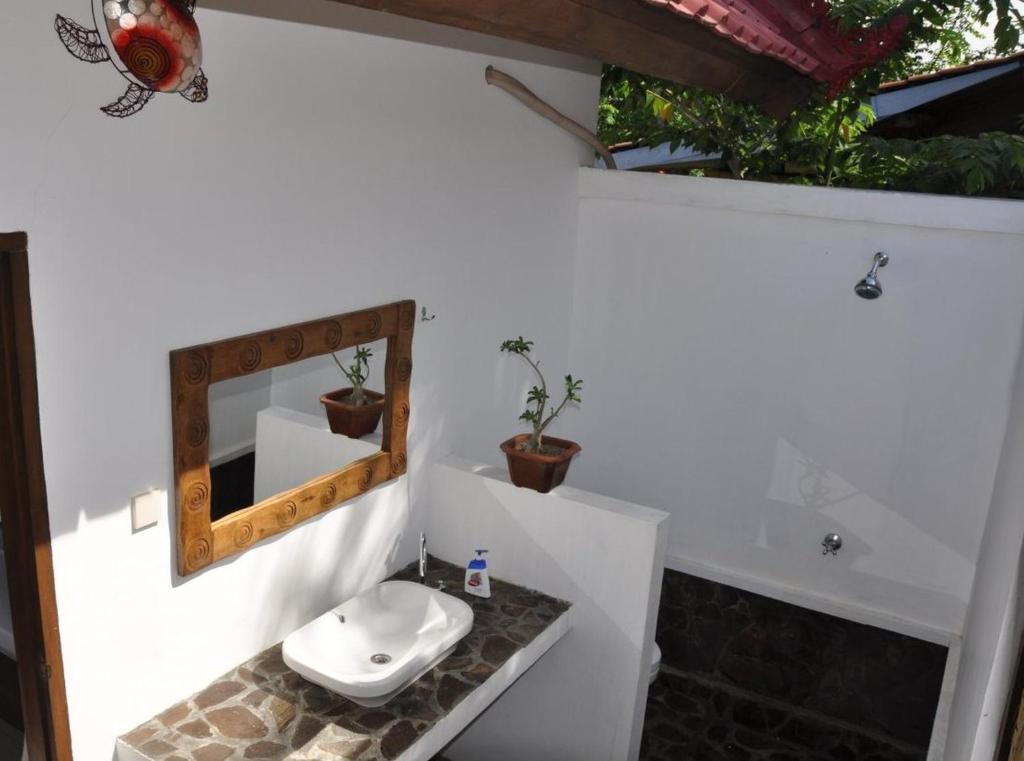 Mango Dive & Bungalow - 6