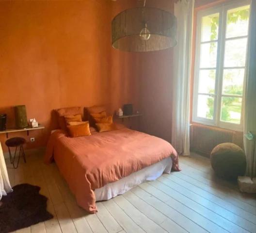 Postel nebo postele na pokoji v ubytování Manoir des Sources