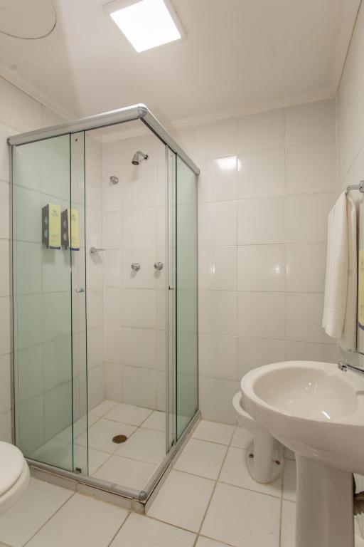 Koupelna v ubytování City Hotel by Fast10