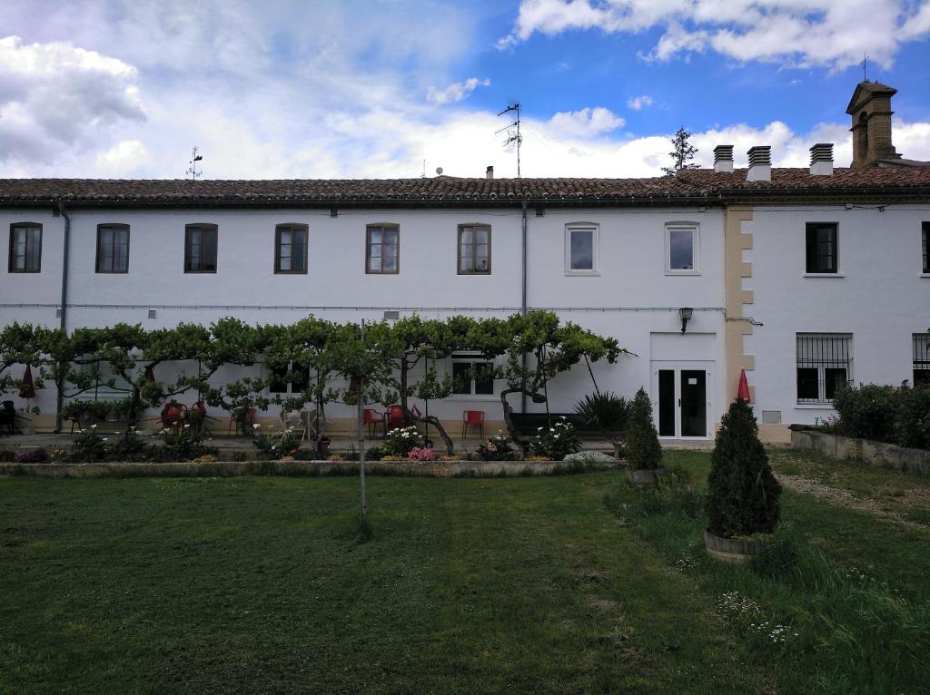 Albergue Capuchinos Rocamador - Stapelbed In Gemengde Slaapzaal