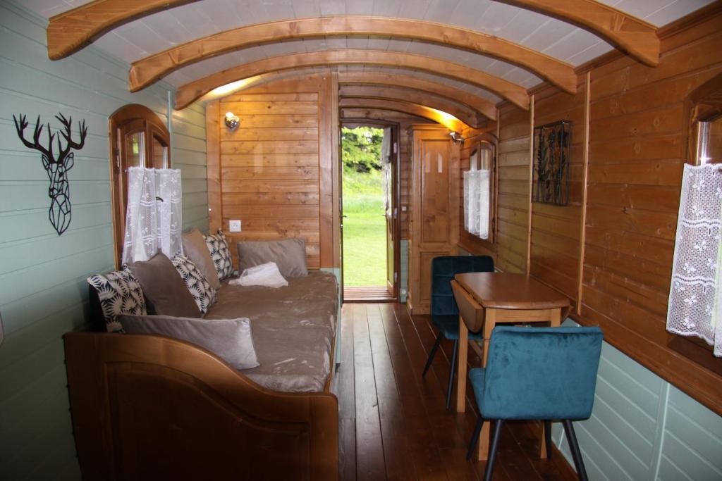 Domaine La Roche Bellin - Houten Caravan