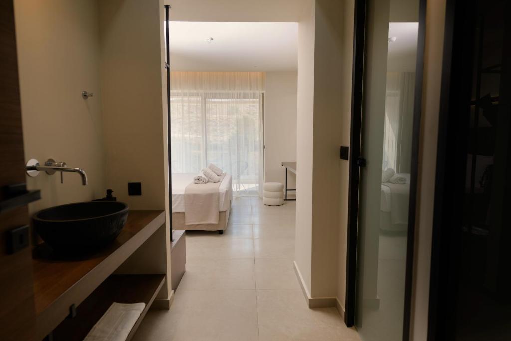 Fotografie z fotogalerie ubytování The Z Suites v destinaci Goúrnai