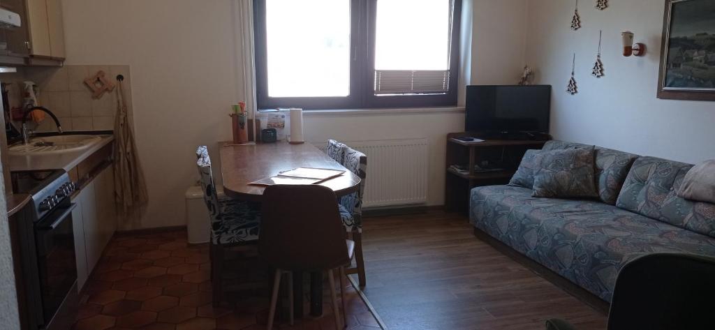 Afbeelding uit fotogalerij van Apartments Kapus Center in Bled