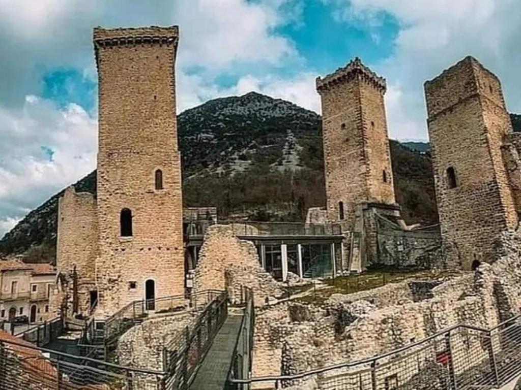 Nespecifikovaný výhled na hory nebo výhled na hory při pohledu z apartmánu