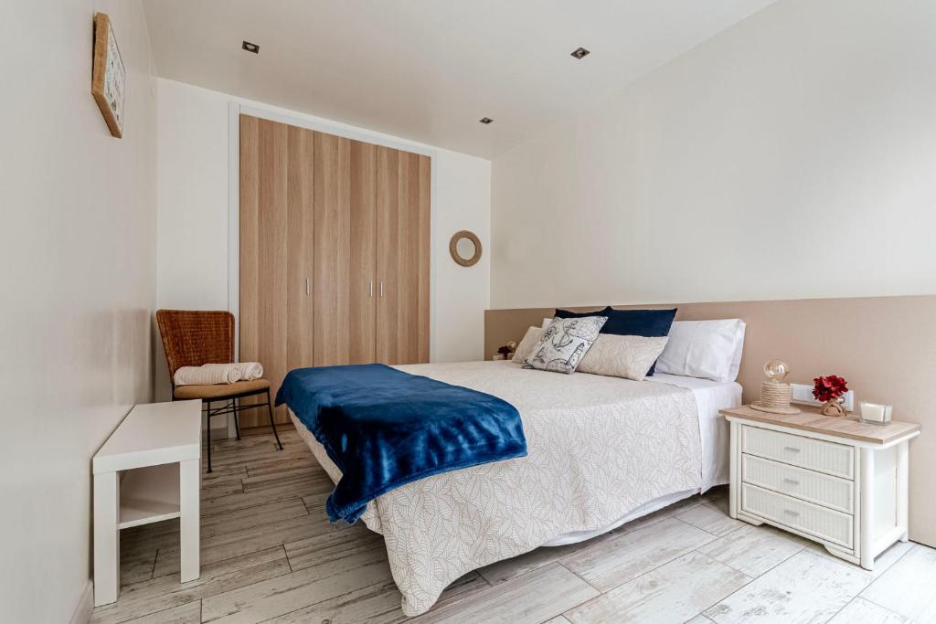 Posteľ alebo postele v izbe v ubytovaní Casa Mediterránea con piscina privada en Palamós