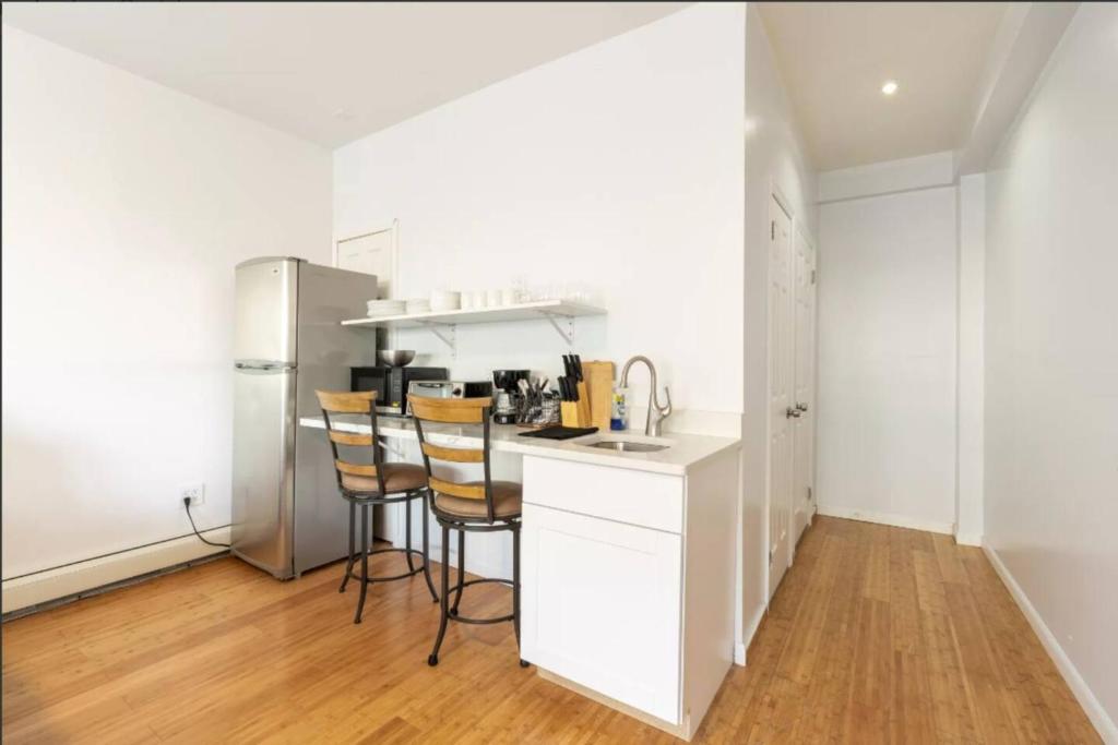 Galeriebild der Unterkunft NYC Gateway! 20 Mins to Time Square, Great Value! 1B in West New York