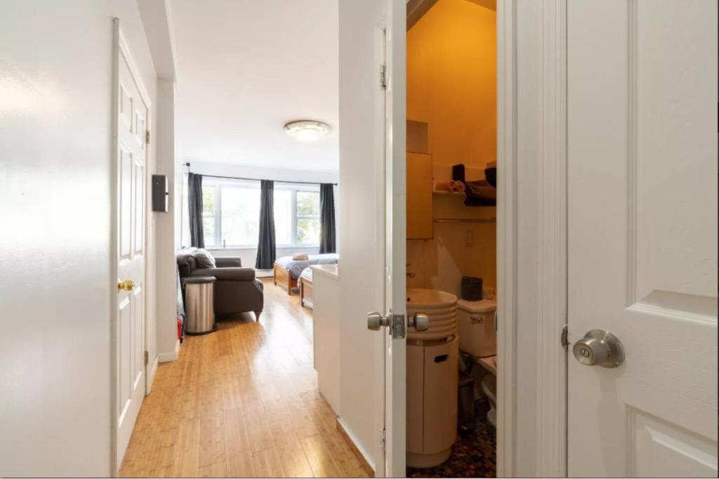Galeriebild der Unterkunft NYC Gateway! 20 Mins to Time Square, Great Value! 1B in West New York