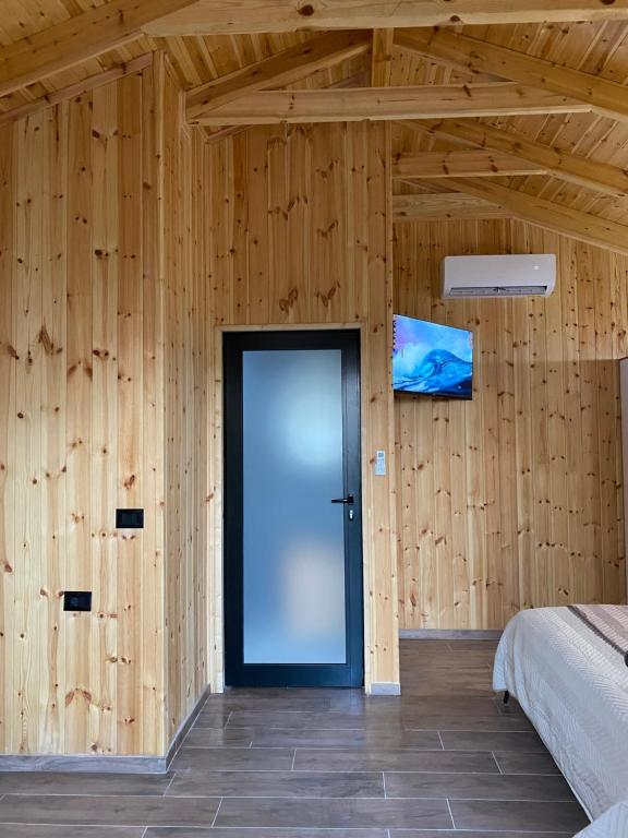 Postel nebo postele na pokoji v ubytování Guest House Dimal Berat
