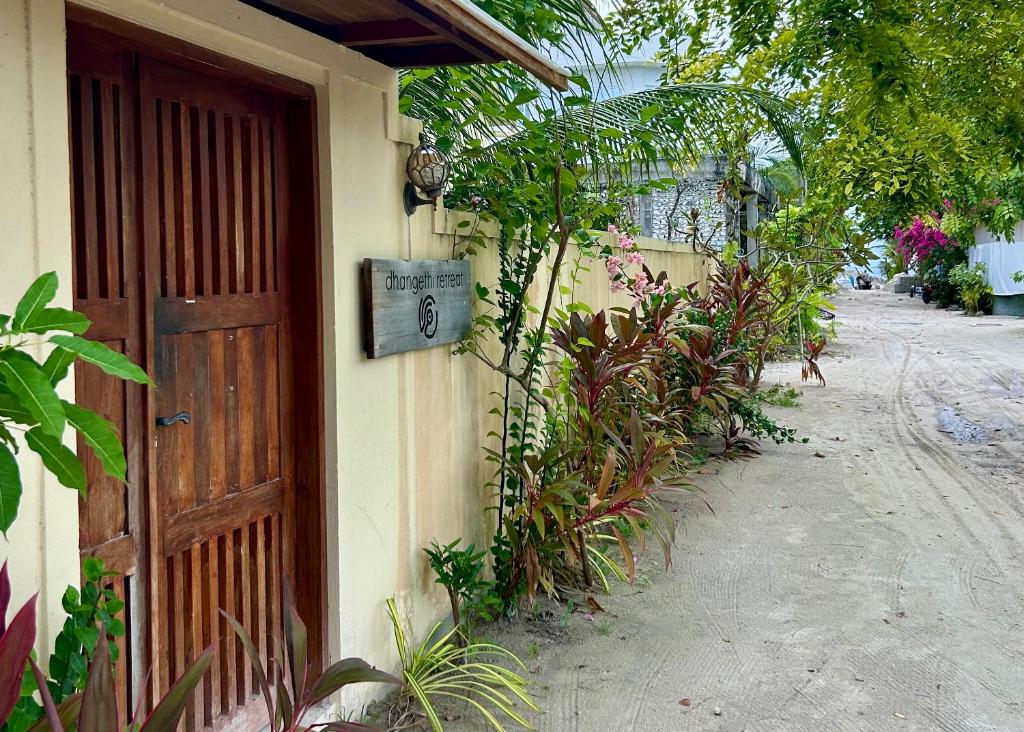 Zahrada ubytování Dhangethi Retreat