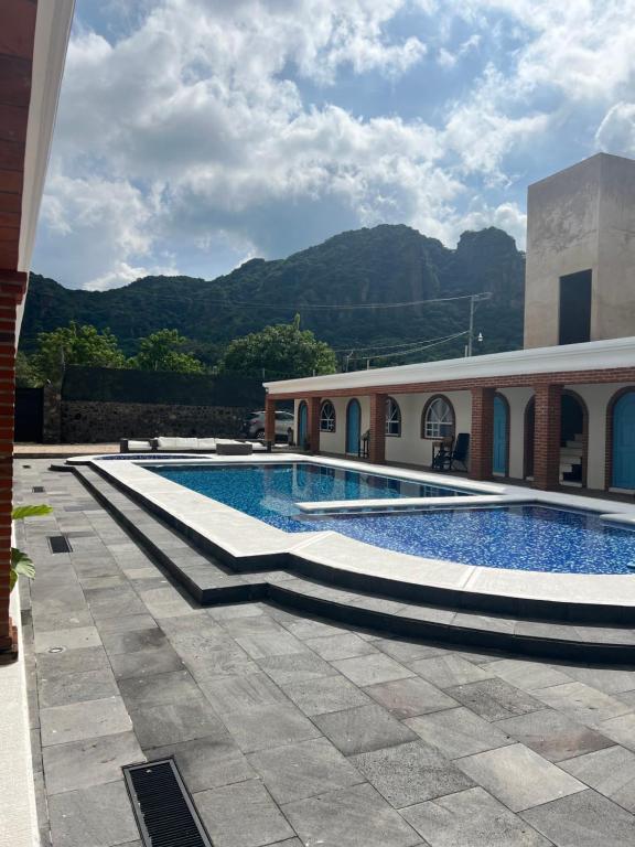 Bazén v ubytování Casa Arcos Tepoztlán nebo v jeho okolí
