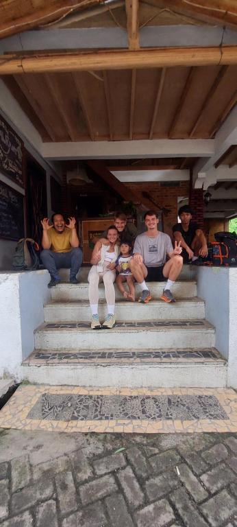 Hosté ubytování Lawang Inn Restaurant & Jungle Trek
