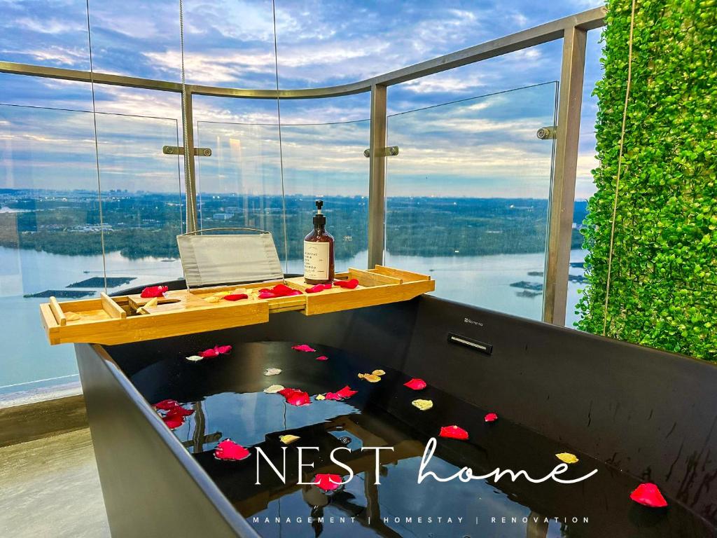 Country Garden Seaview Suite by Nest Home at Danga Bay - 高级一居室套房，带有海景和浴缸