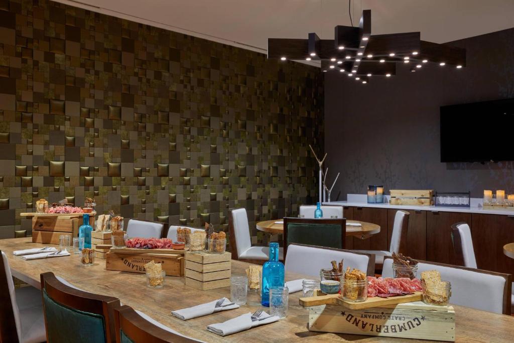 Calgary Airport Marriott In-Terminal Hotel - Resim 33