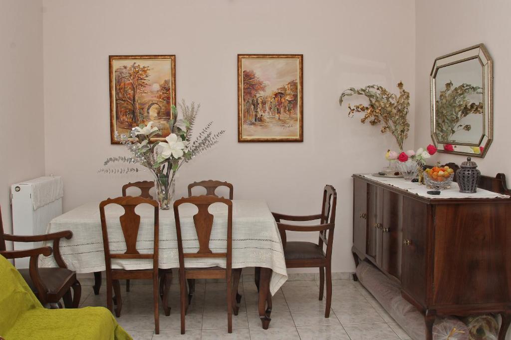 Fotografie z fotogalerie ubytování Vagelis 2 Nemea apartments v destinaci Neméa