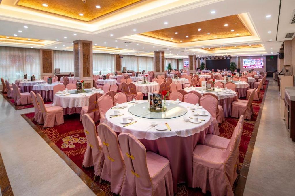 Restaurace v ubytování Shenzhen Jincheng Hotel