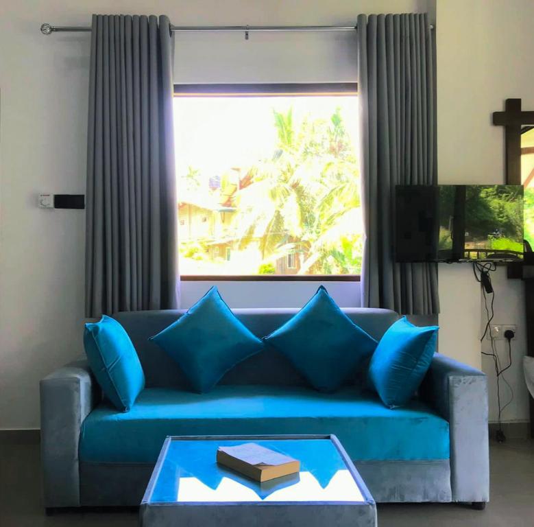 Ella Blue Heaven - 3