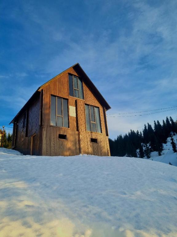 Cottage SuBree on Goderdzi v zimě