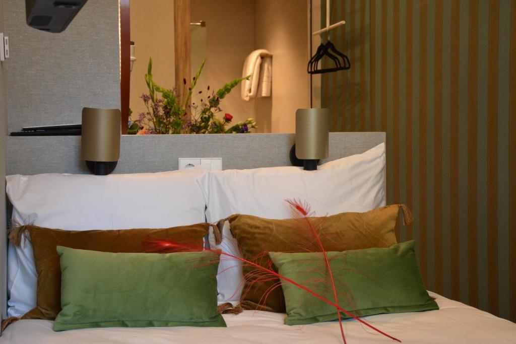 The LIF Boutique - Resim 12