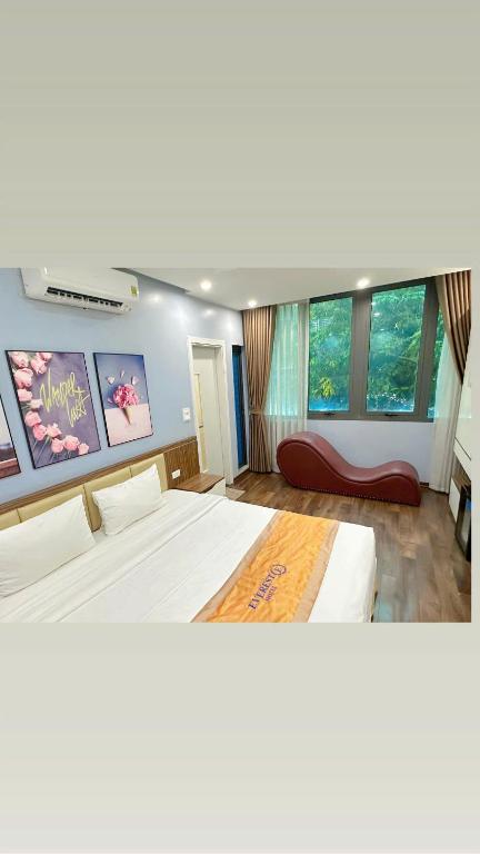 Postel nebo postele na pokoji v ubytování EVEREST HOTEL