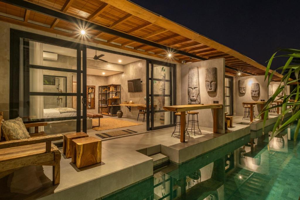 Bazén v ubytování Ubud Lila Concept nebo v jeho okolí