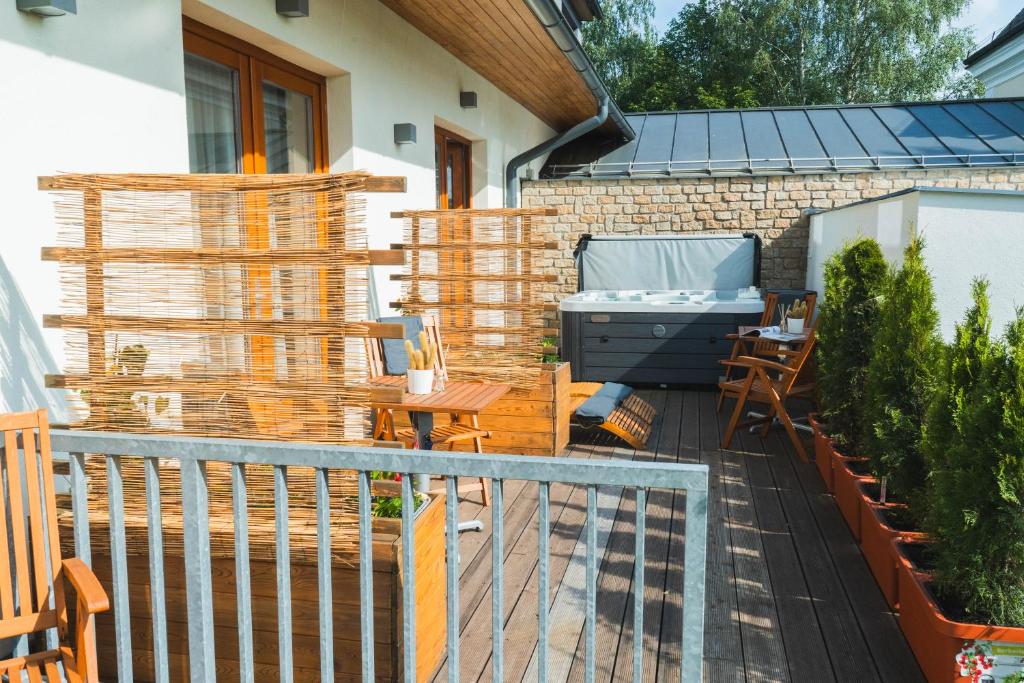 Balkón nebo terasa v ubytování Resort Líšenský Dvůr