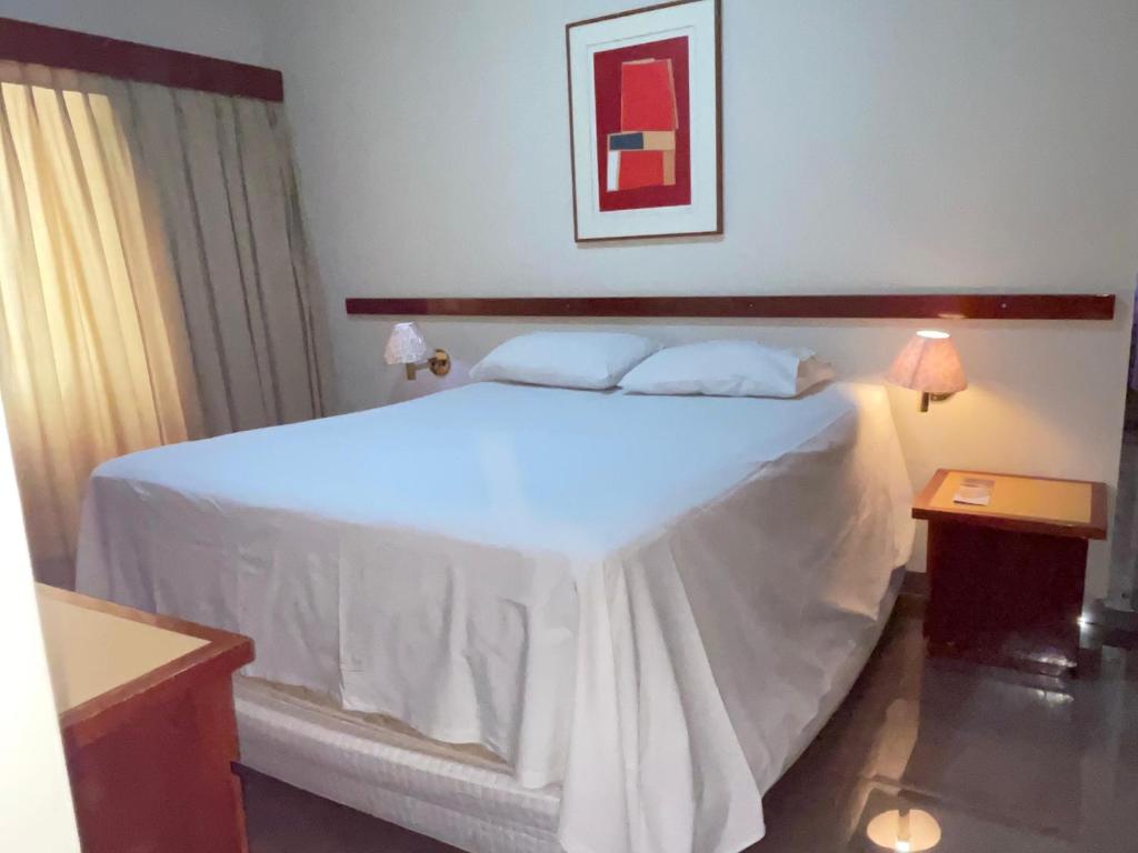 Postel nebo postele na pokoji v ubytování Plaza Flat C/ Serviço De Quarto
