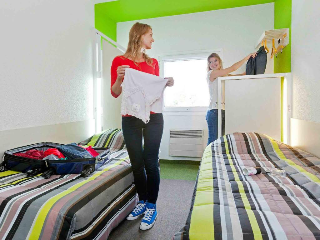 Hosté ubytování FYL GOOD ex hotelF1 Cherbourg