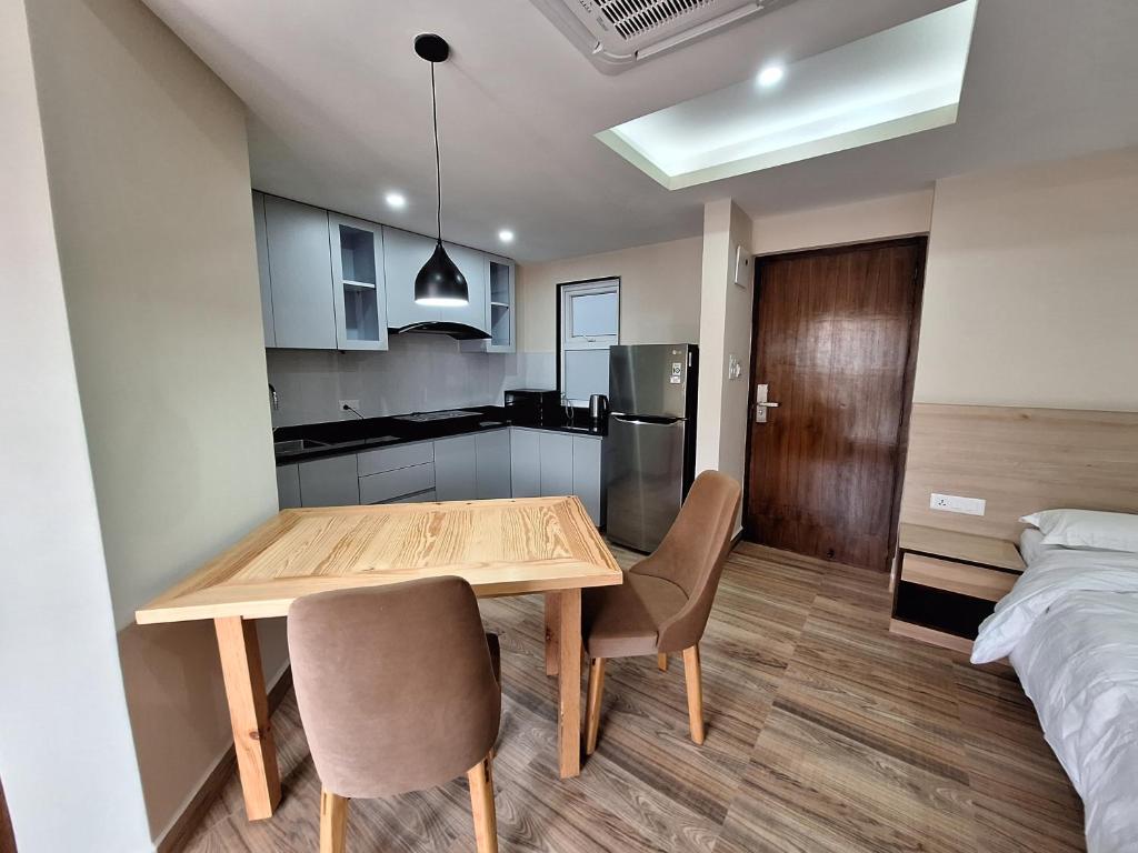 Kuchyň nebo kuchyňský kout v ubytování Lalitpur Inn