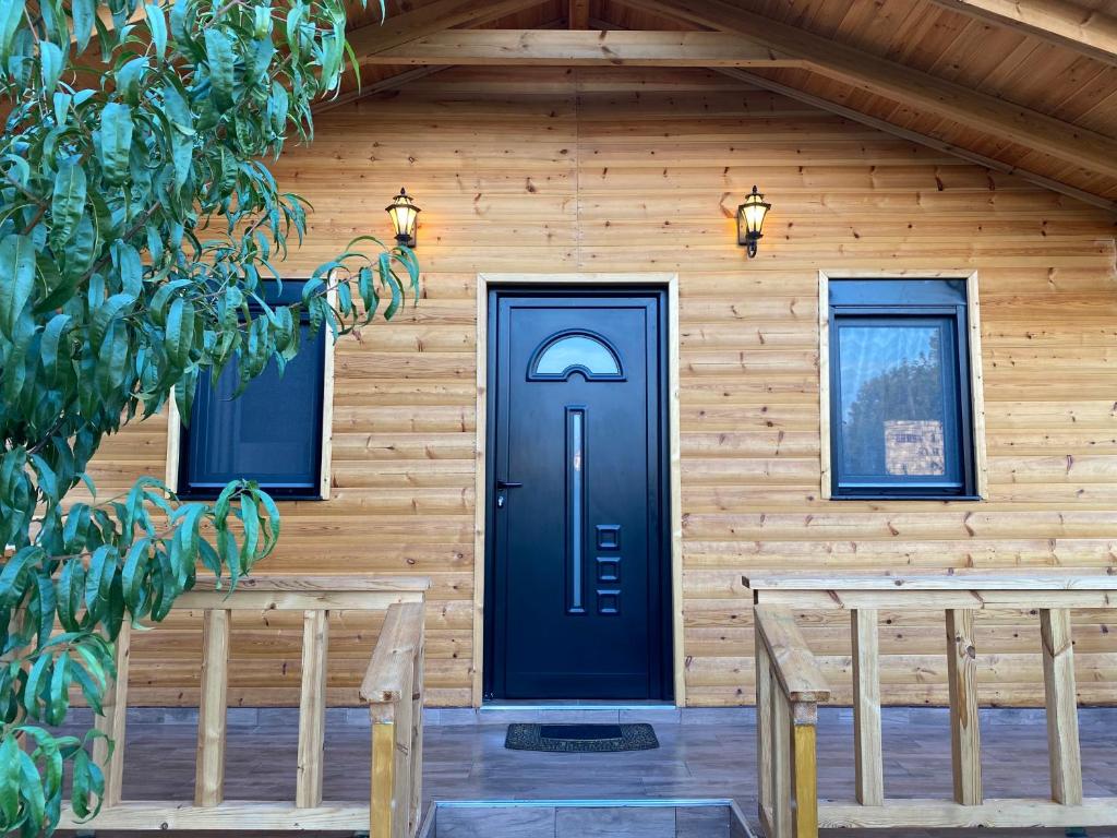 Fotografie z fotogalerie ubytování Guest House Dimal Berat v destinaci Pashalli