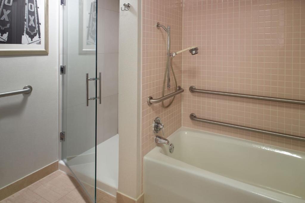 Atlanta Marriott Suites Midtown - 