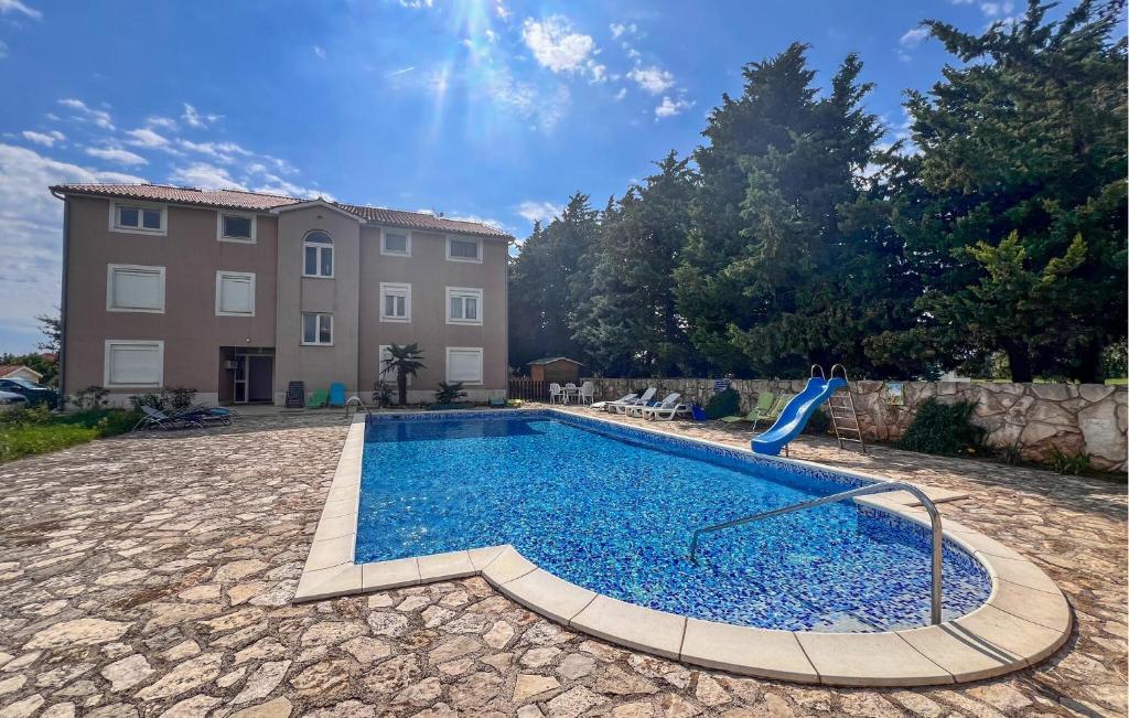 Cozy Apartment In Medulin With Swimming Pool