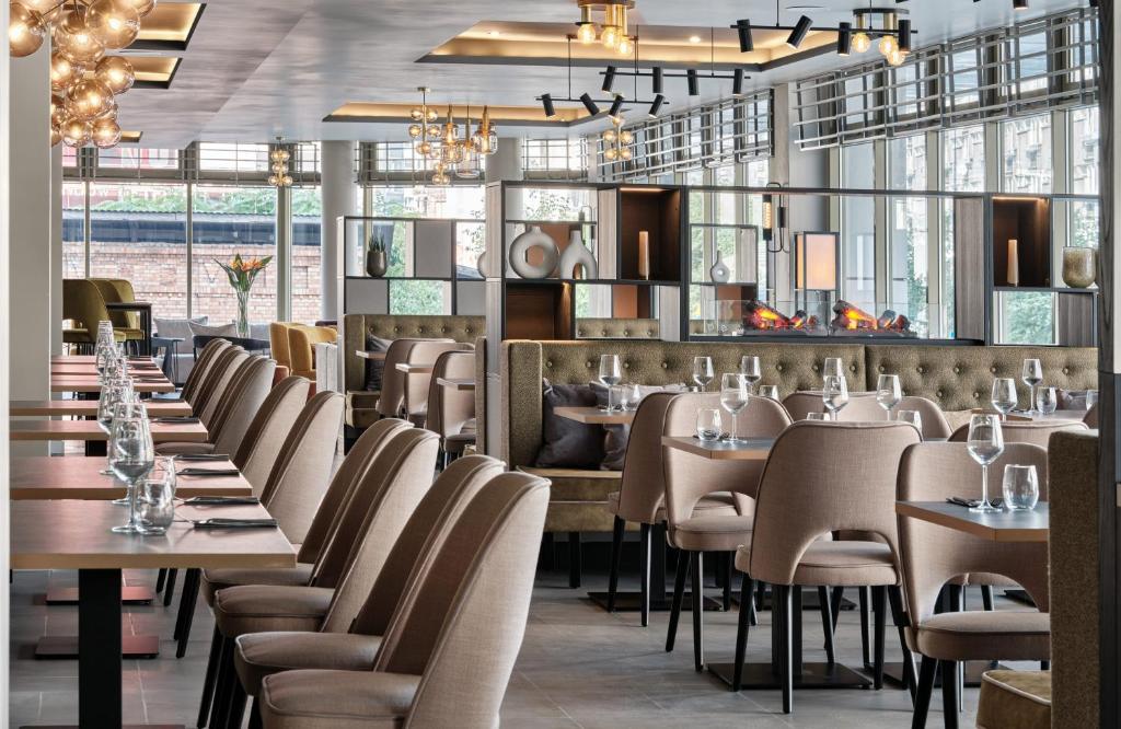 Leonardo Royal Hotel Warsaw - Resim 17