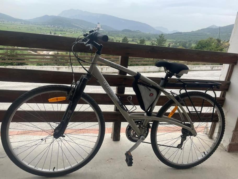 Jízda na kole v ubytování Attico e super attico panoramico nebo okolí