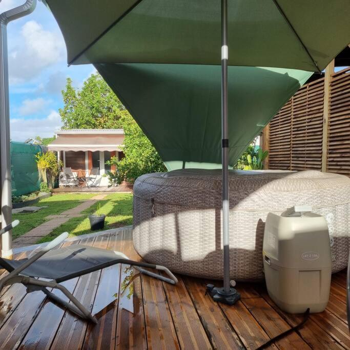 Posezení v ubytování Charmant studio d'invité - Baie-Mahault