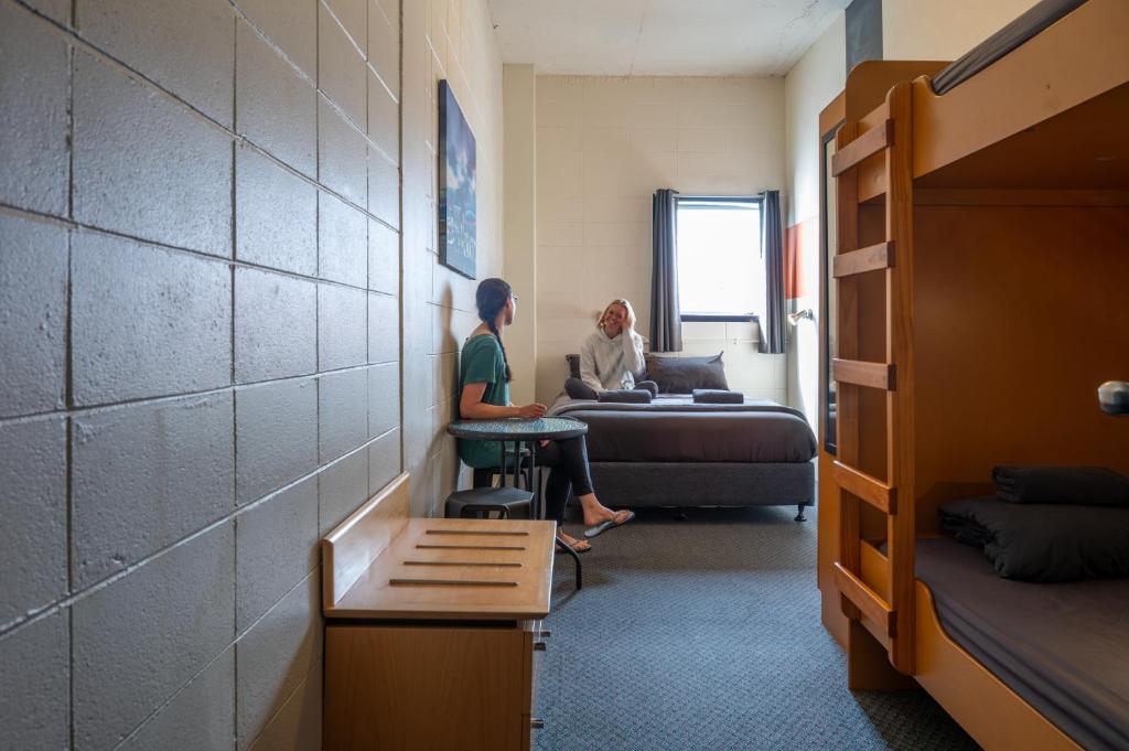 Rock Solid Backpackers Rotorua - Resim 40