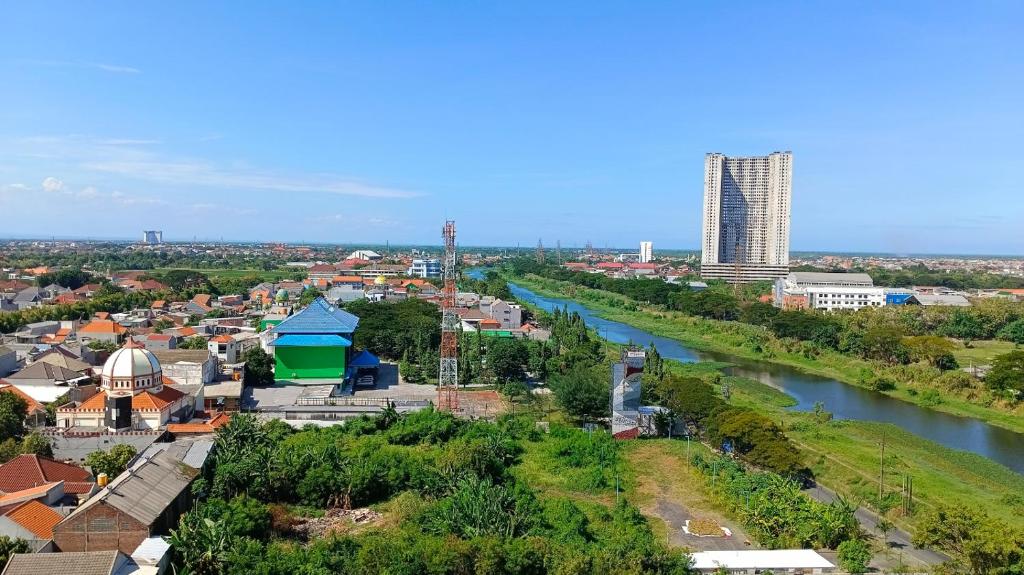 Nespecifikovaný výhled na destinaci Surabaja nebo výhled na město při pohledu z aparthotelu